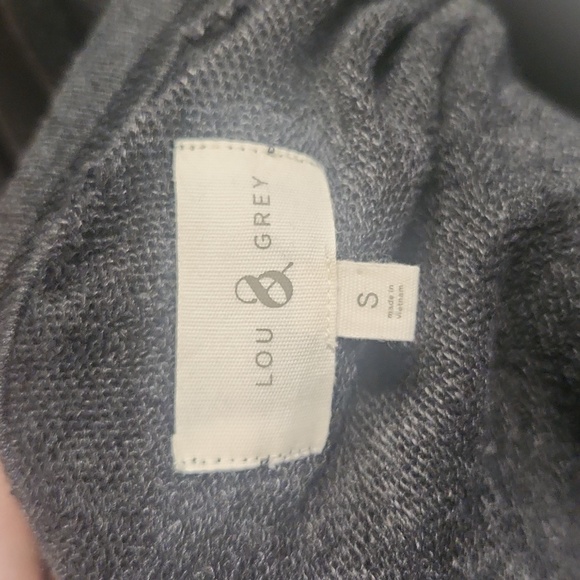 NWOT Lou & Grey Sweatshirt, Gray/White/Tan, Women's Size Small - Picture 4 of 5